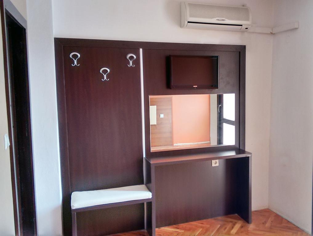 Private Rooms Trakiets Pomorie Exterior photo